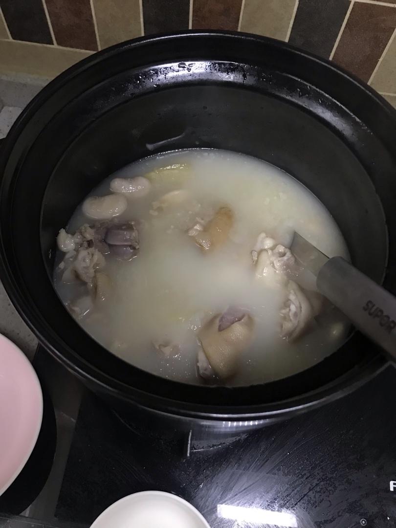 雪豆炖猪蹄——出白汤的关键所在