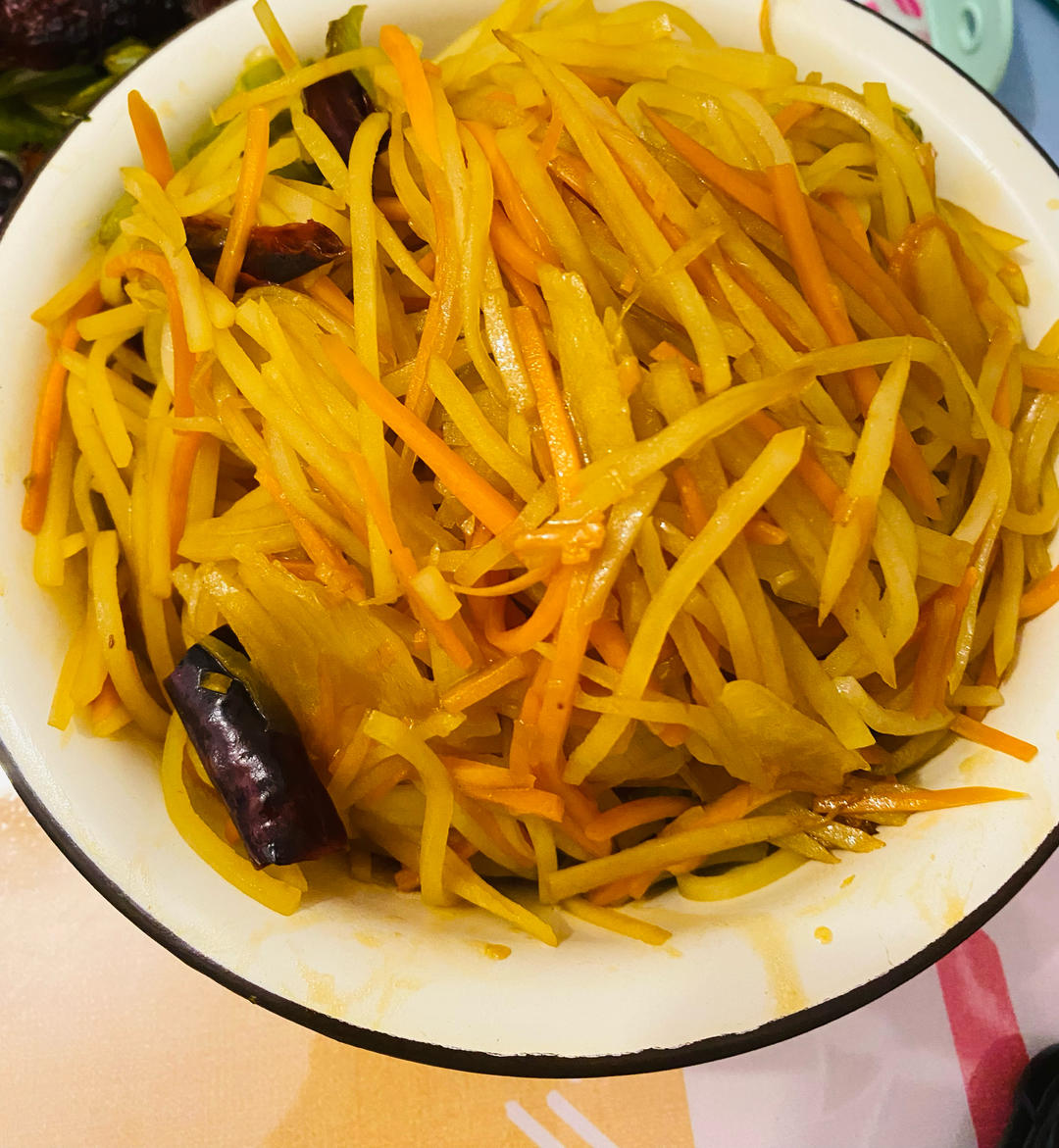 酸辣土豆丝的家常做法 超级下饭