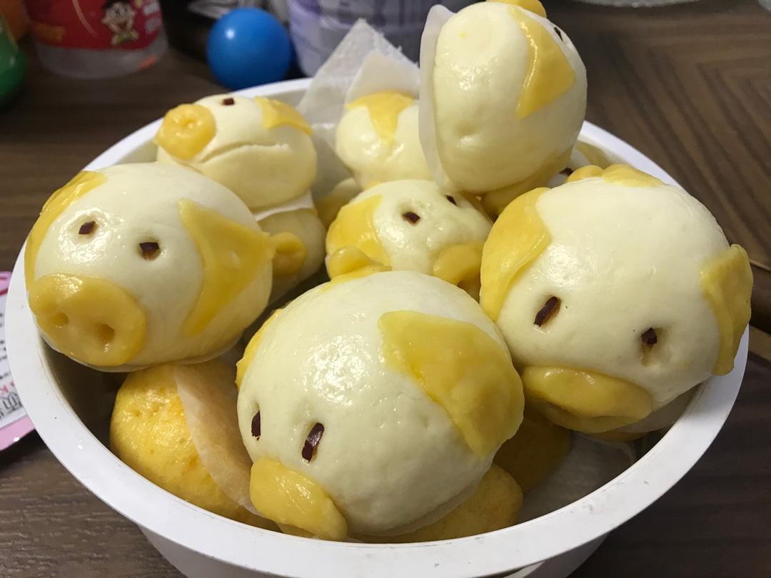 奶黄小猪包