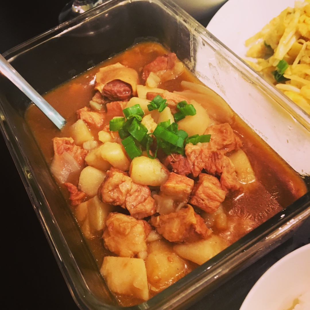 咖喱牛腩