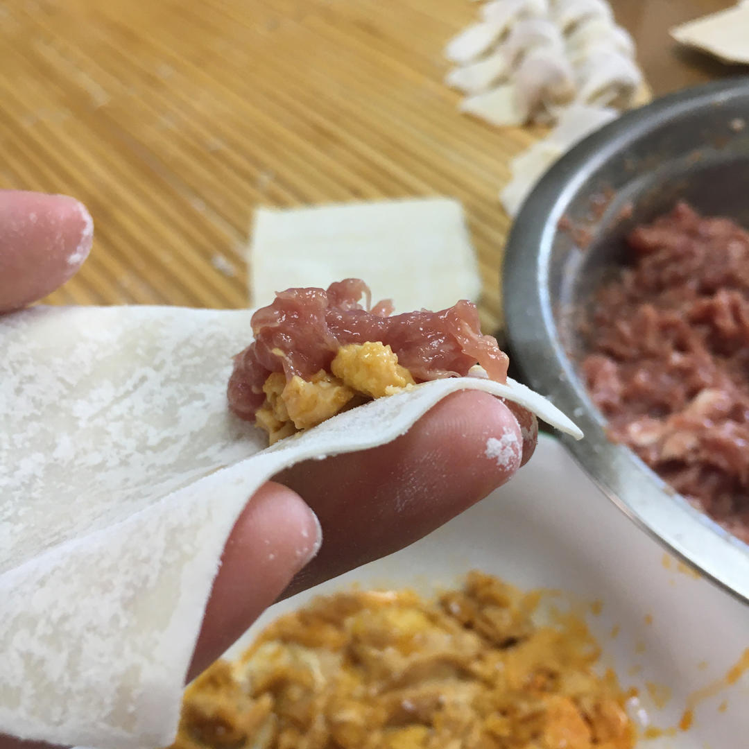 蛋黄鲜肉小馄饨