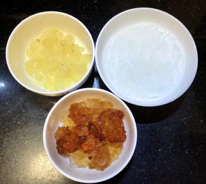 桃胶雪燕皂角米糖水的做法 步骤2