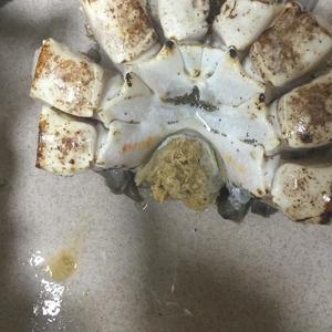 帝王蟹：葱姜炒蟹脚，蟹黄蒸鸡蛋的做法 步骤9