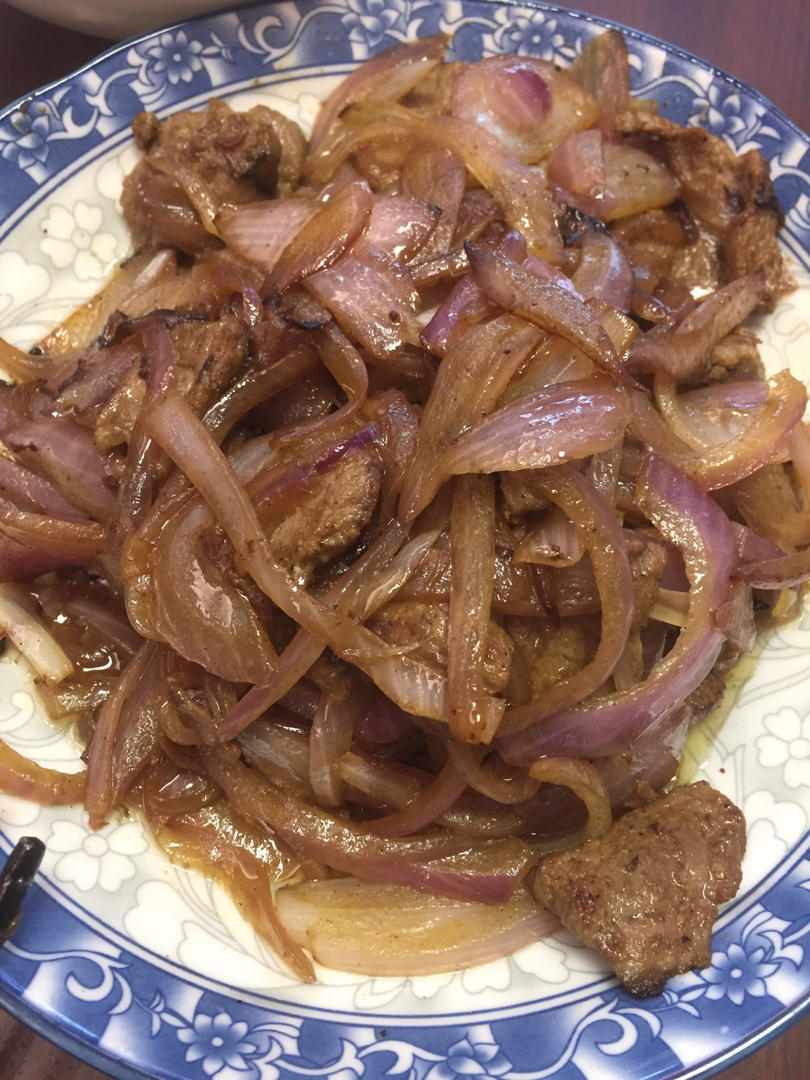 洋葱炒牛肉