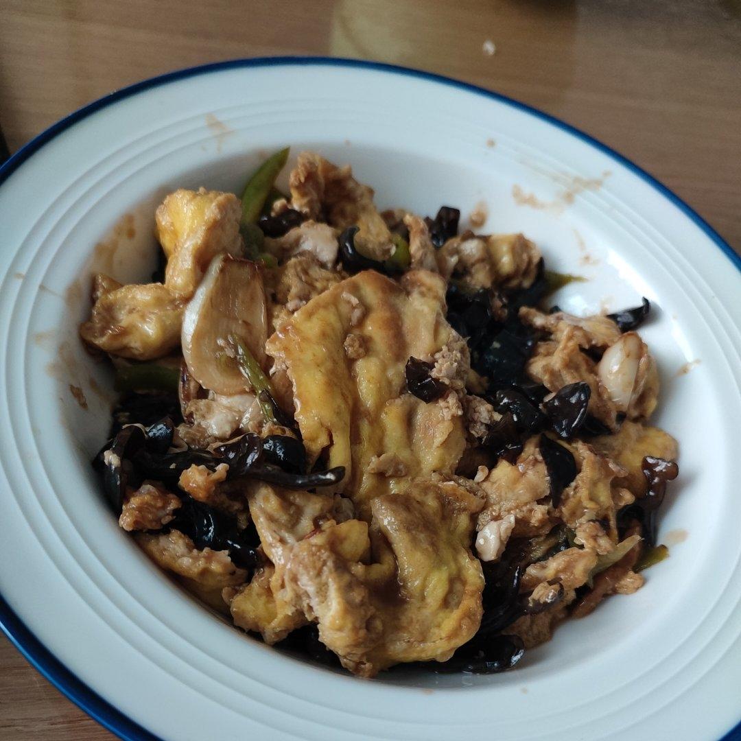 鱼香黑木耳炒蛋（泡发黑木耳）