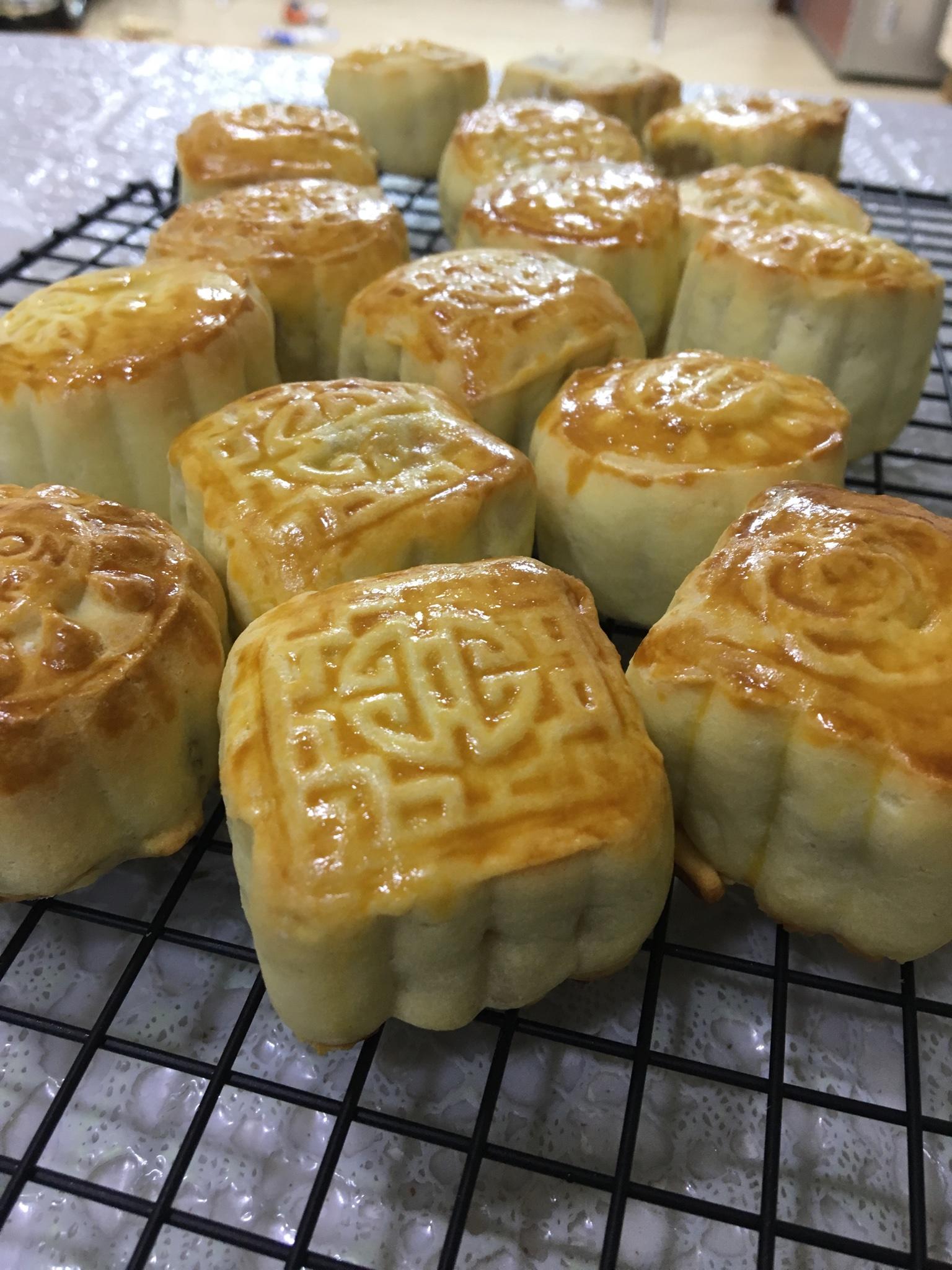 韩式栗蓉蛋黄月饼(无转化糖浆)