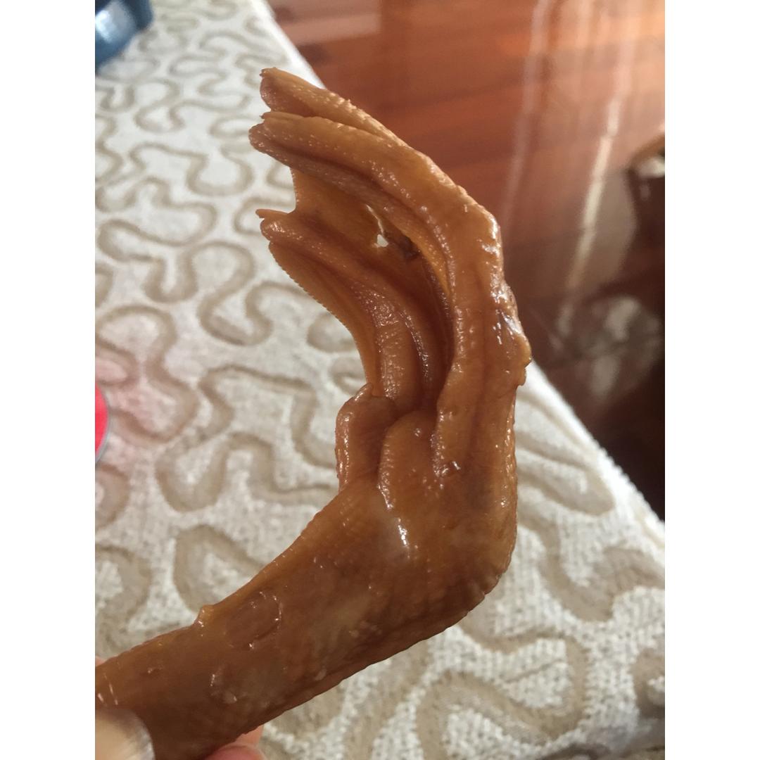 香卤鸭掌（好吃得不得了）