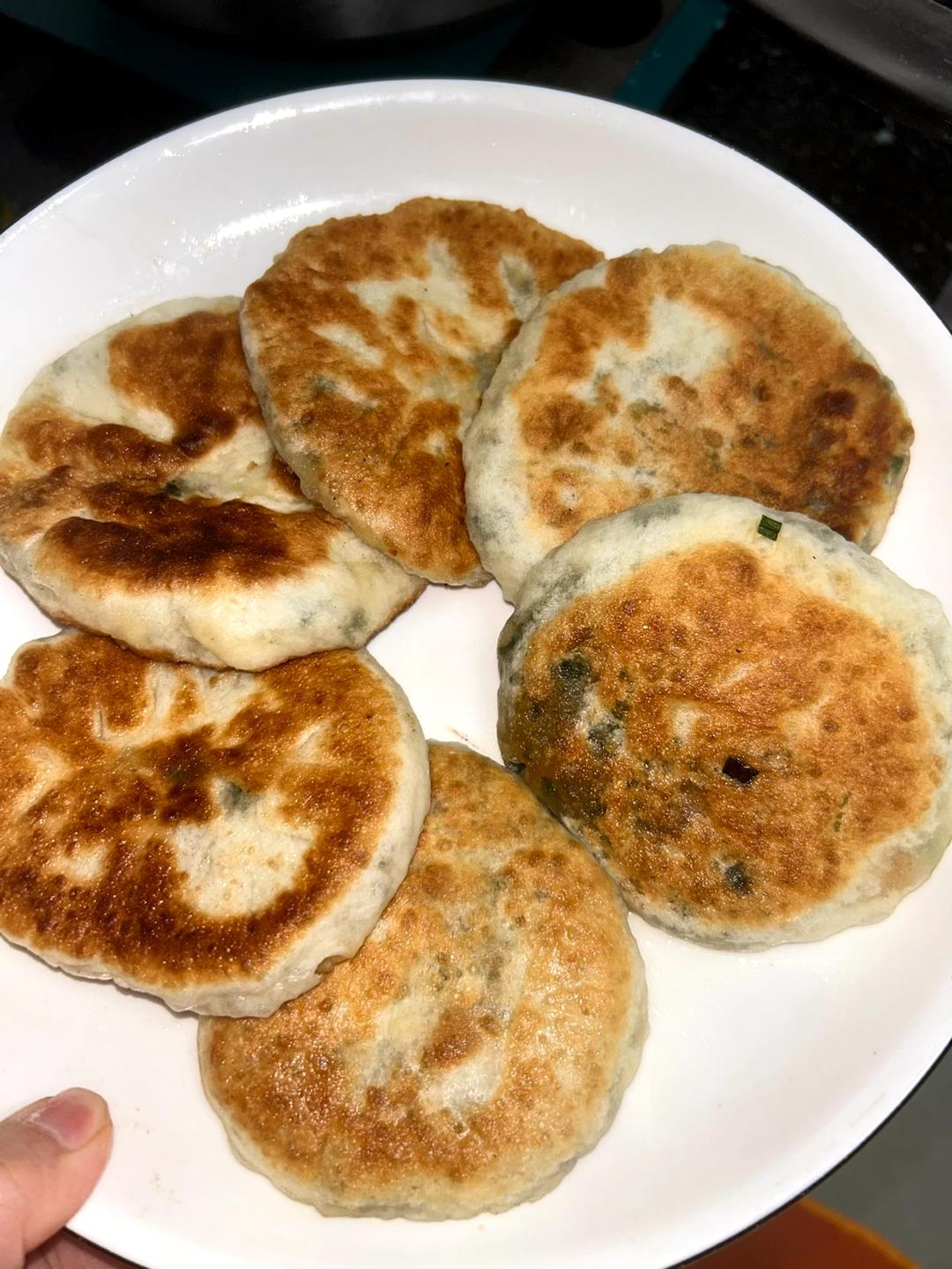 不用揉面，不用擀皮的韭菜鸡蛋发面馅饼