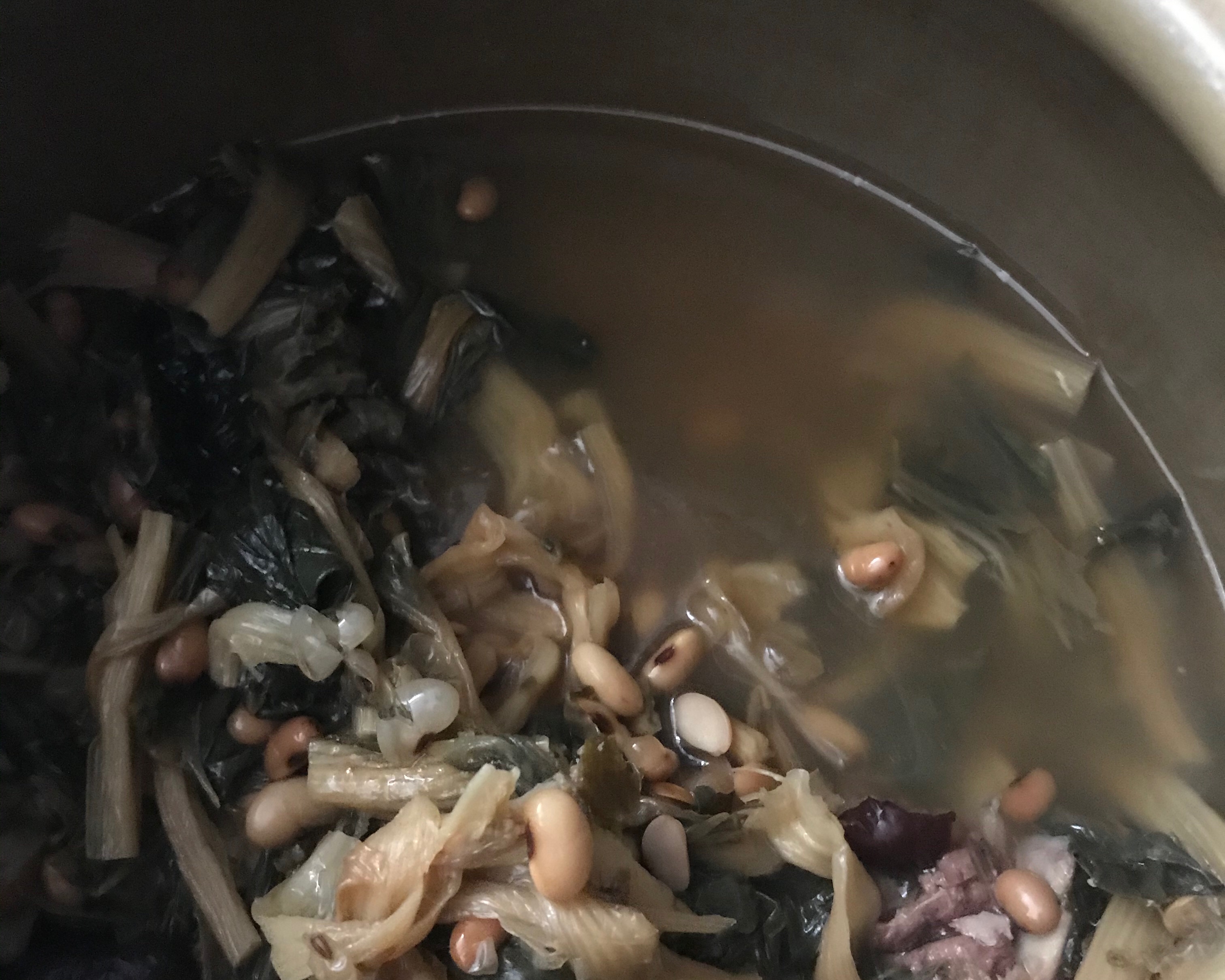 菜干黄豆煲扇骨—清润嘅广东靓汤的做法