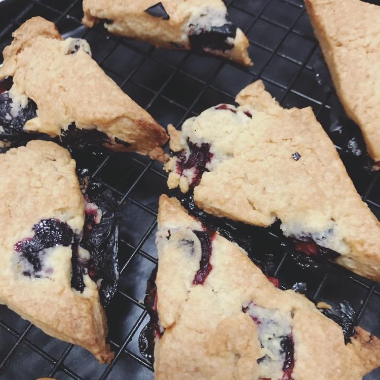 爆浆蓝莓司康Blueberry Explosion Scone
