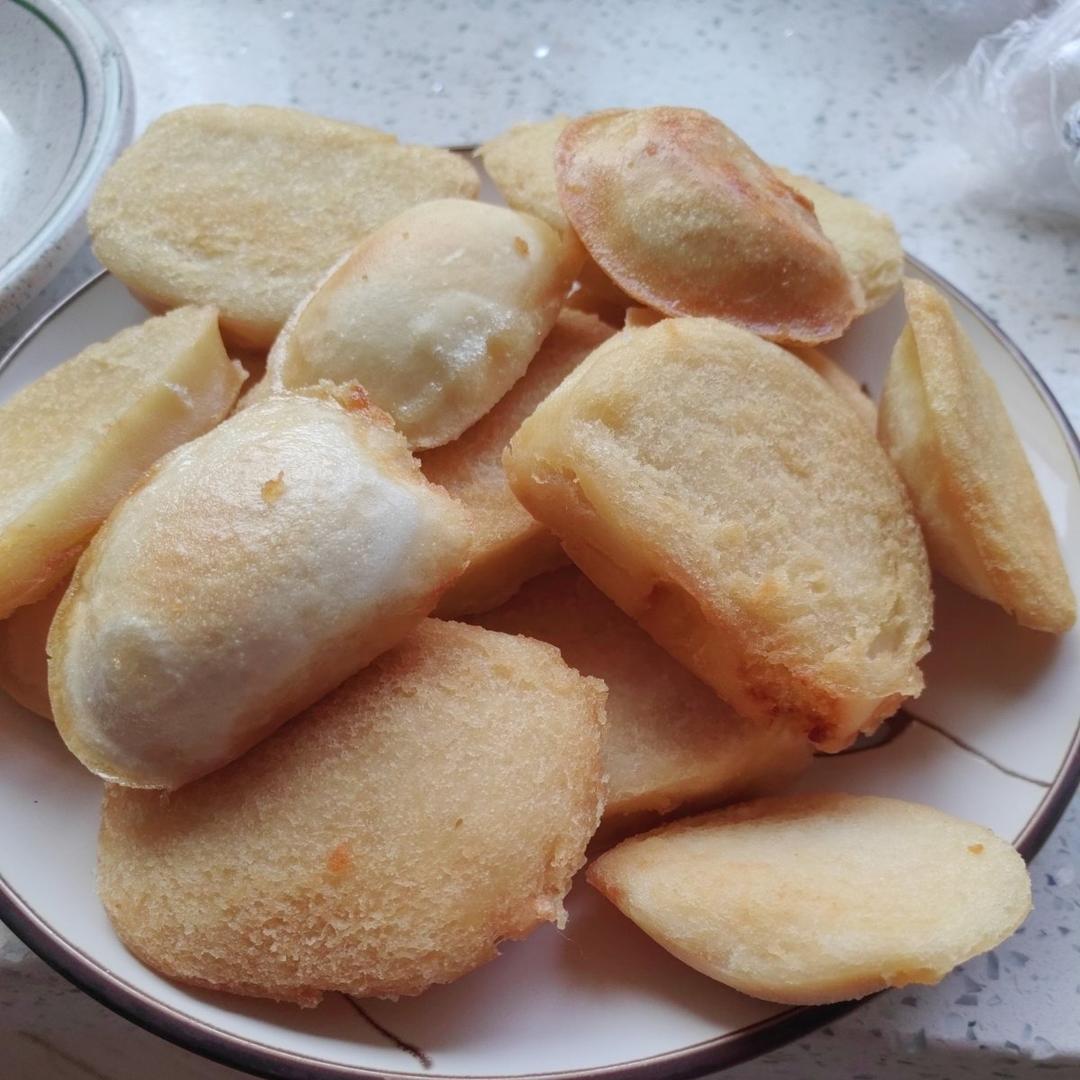 金黄酥脆利口的炸馒头片