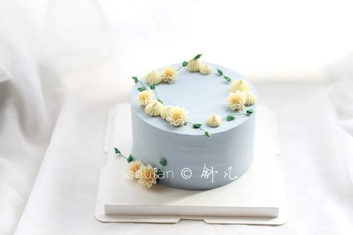 蝶豆花香缇奶油蛋糕