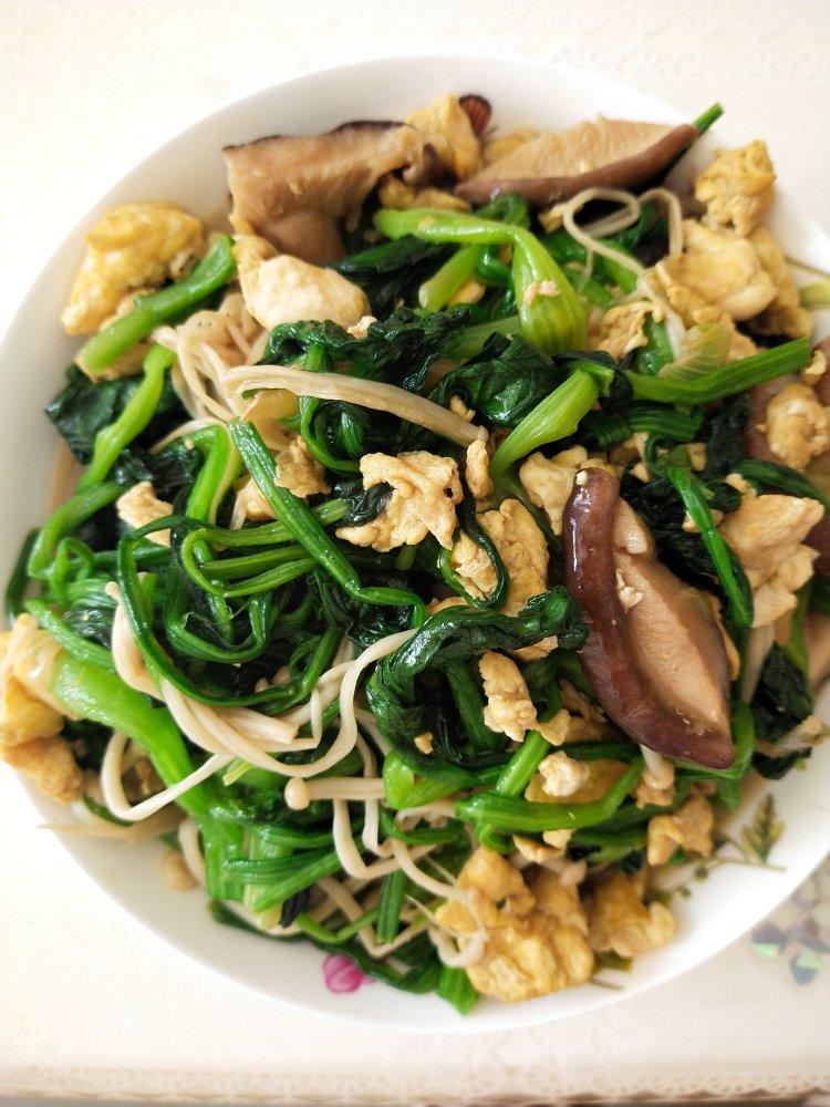 菠菜炒鸡蛋