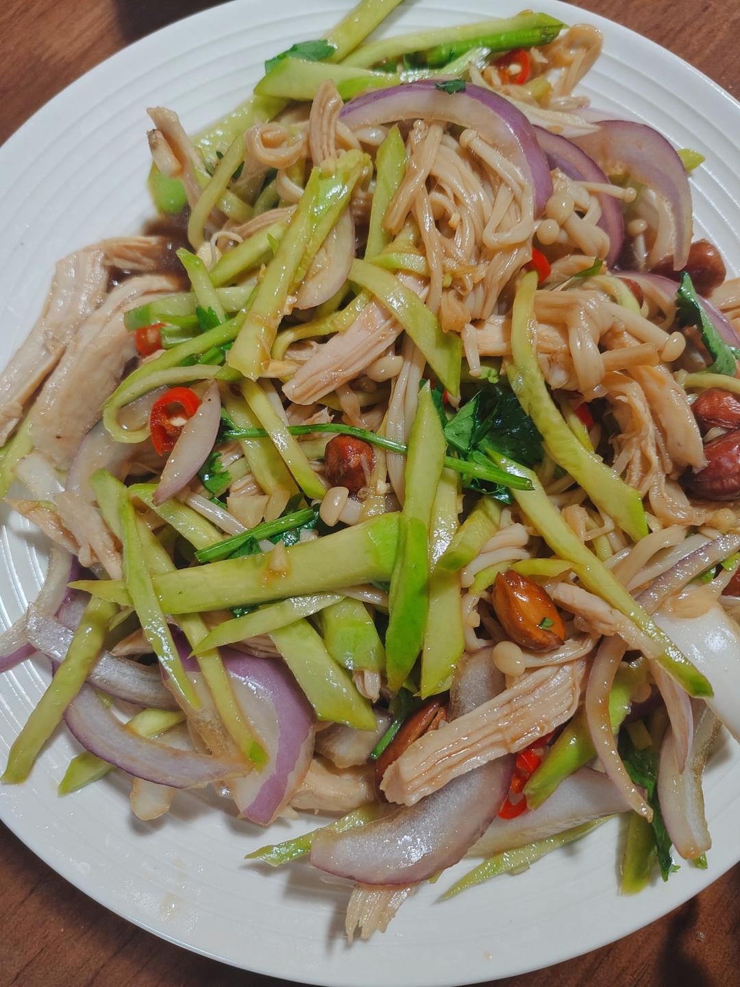 营养减肥餐——凉拌金针菇鸡胸肉