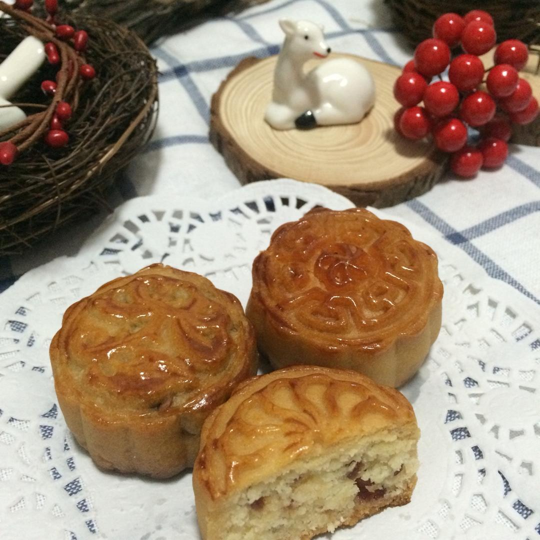 广式月饼—蛋黄莲蓉月饼