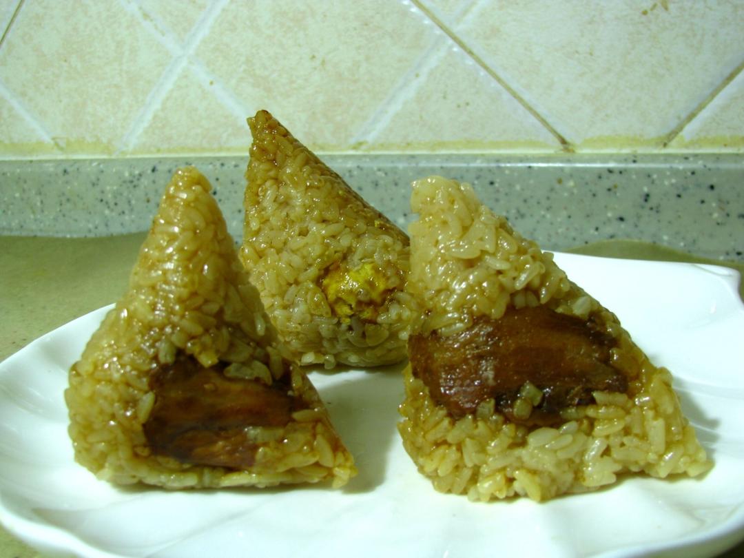 好吃到飞起的肉粽子