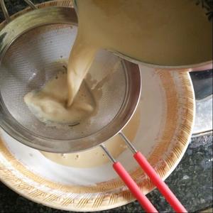 手煮奶茶的做法 步骤4