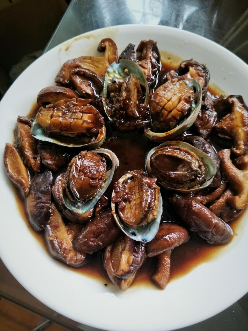 红烧鲍鱼