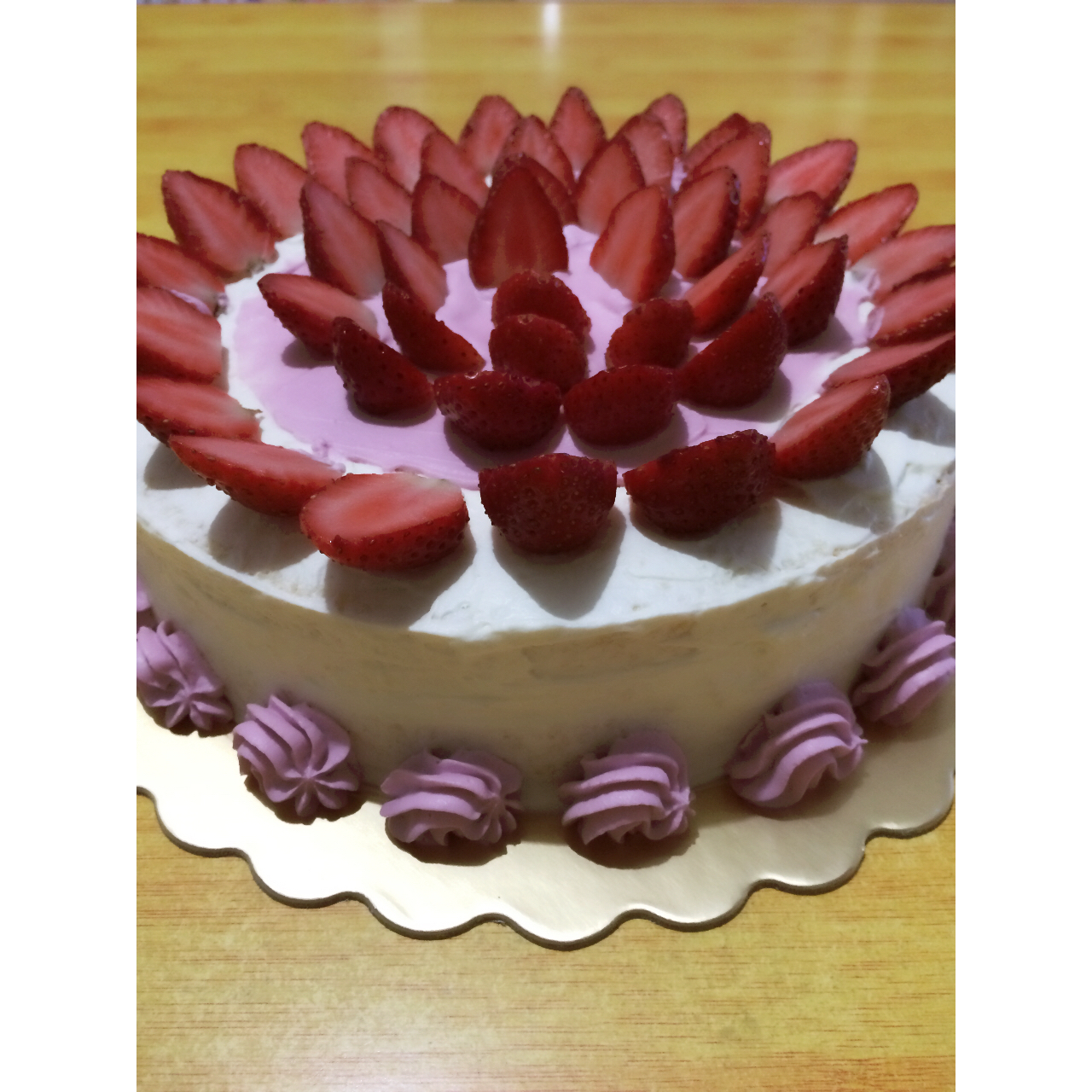 草莓生日蛋糕