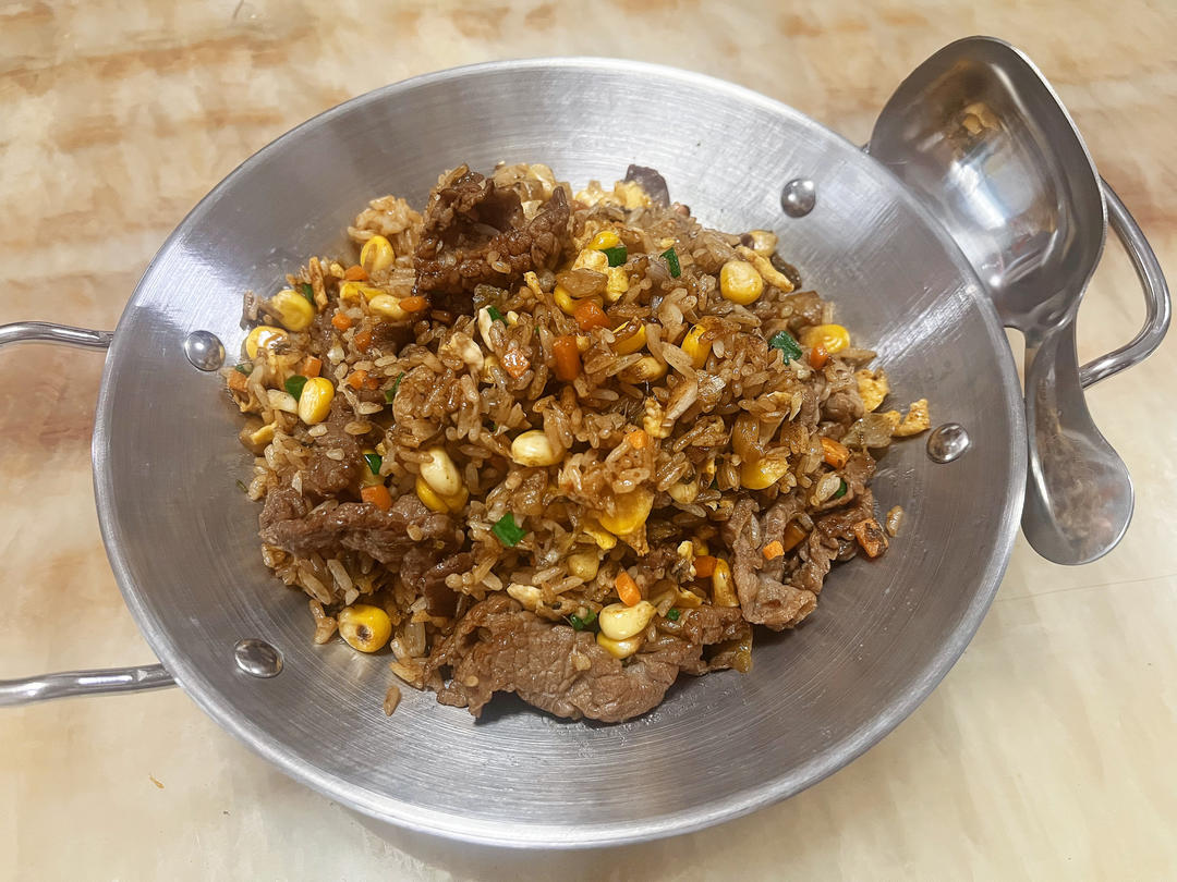 酸菜牛肉炒饭