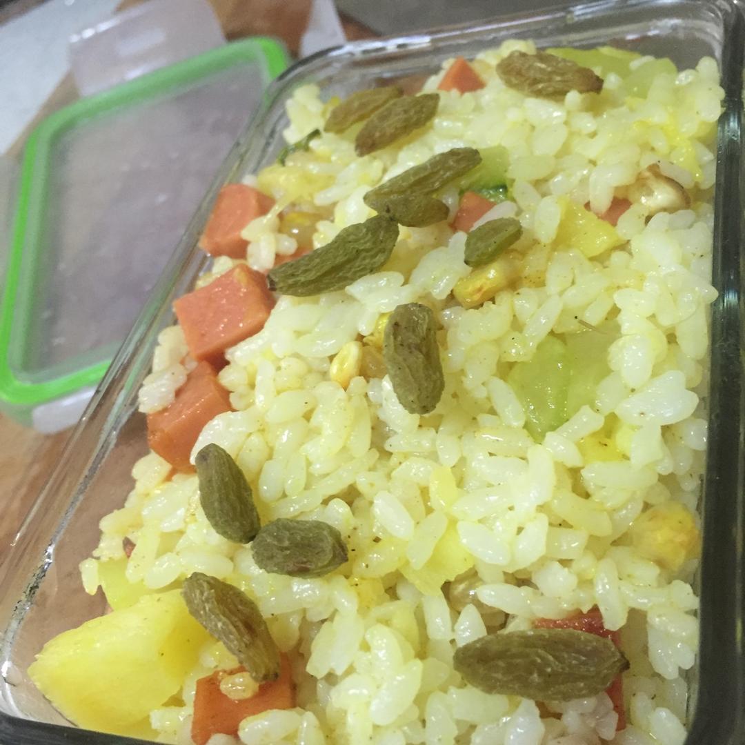 避风塘菠萝咖喱炒饭