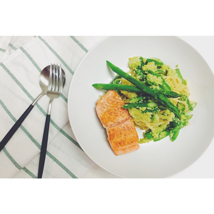 牛油果芦笋意面（Spaghetti with Avocado and Asparagus）