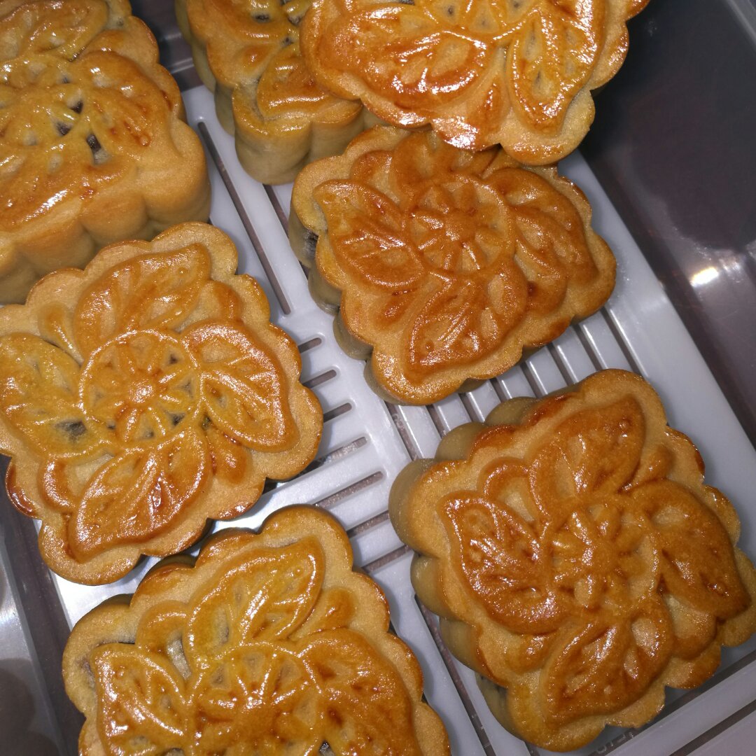 广式月饼—蛋黄冬翅月饼