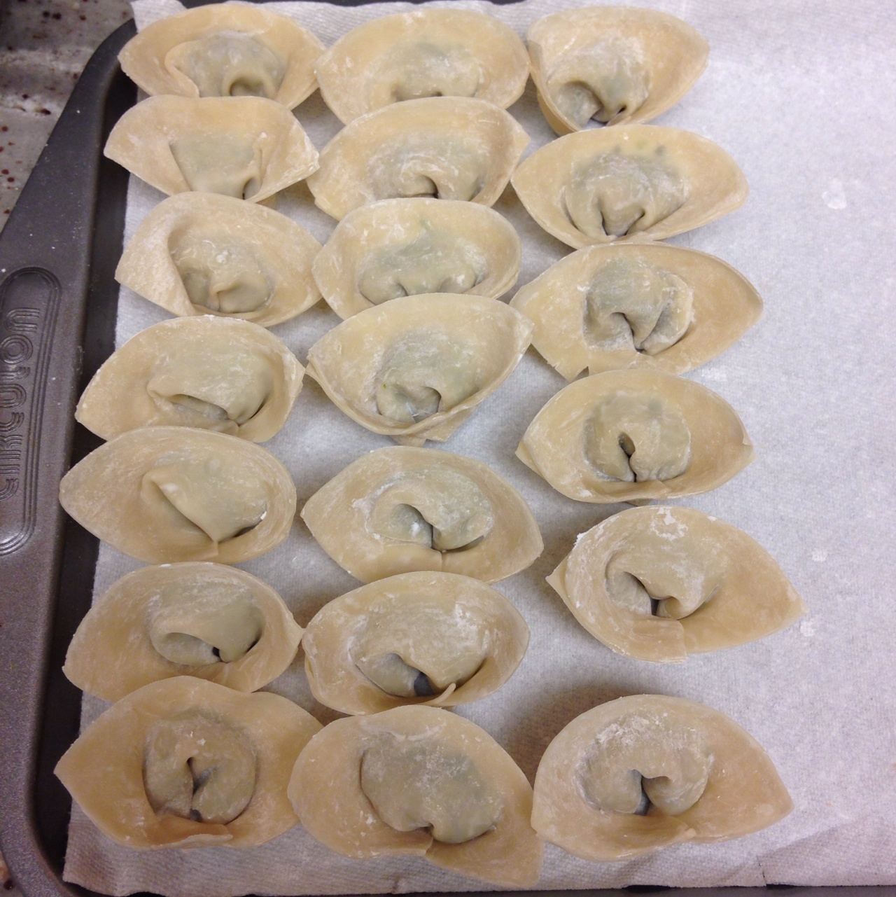 云吞的制作步骤（元宝）