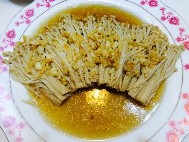 蒜蓉蒸金针菇