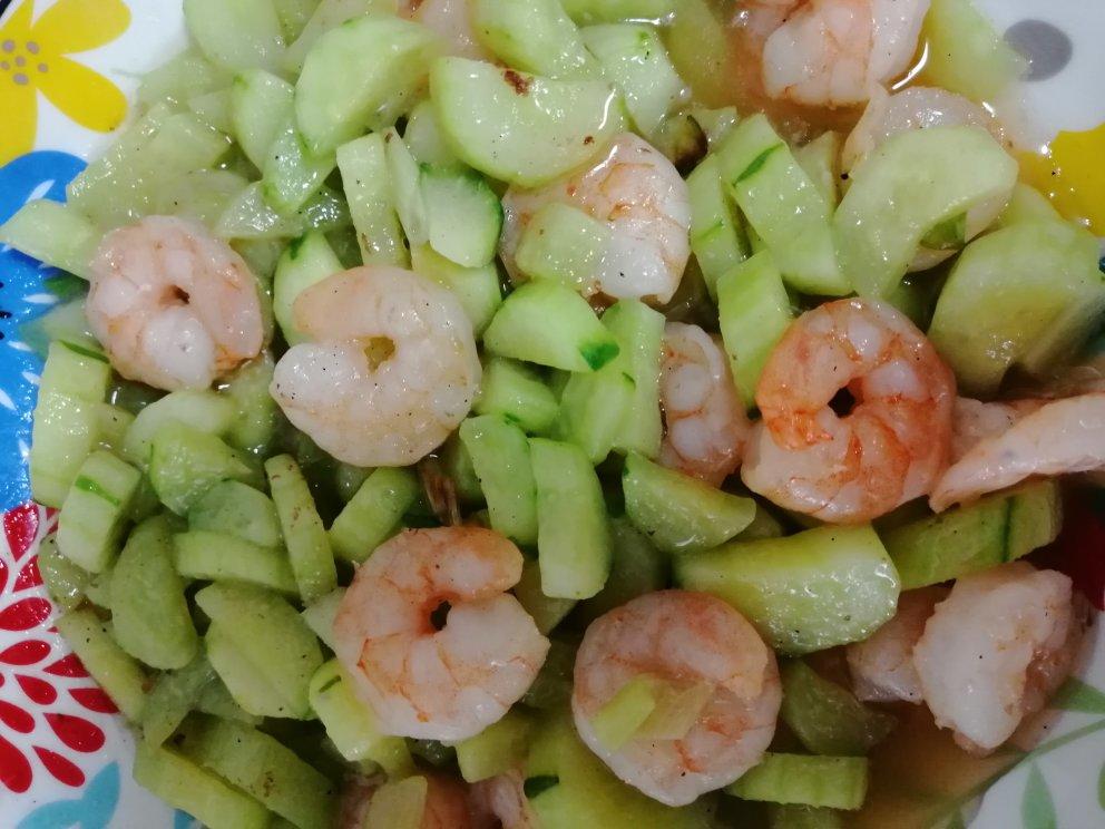 黄瓜炒虾仁