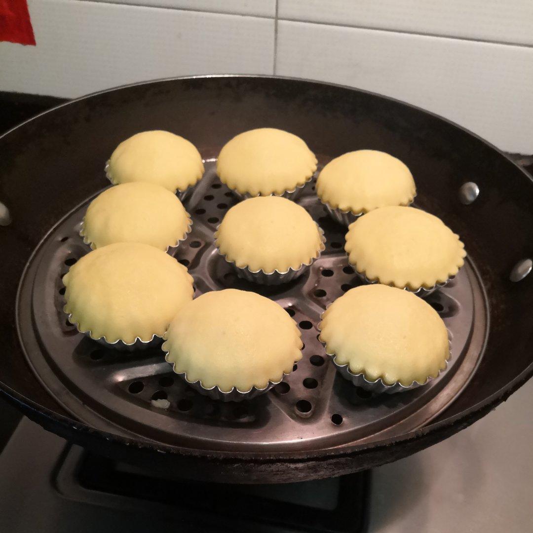 不用烤箱也能做蛋糕—蓬松柔软香喷喷的蒸蛋糕