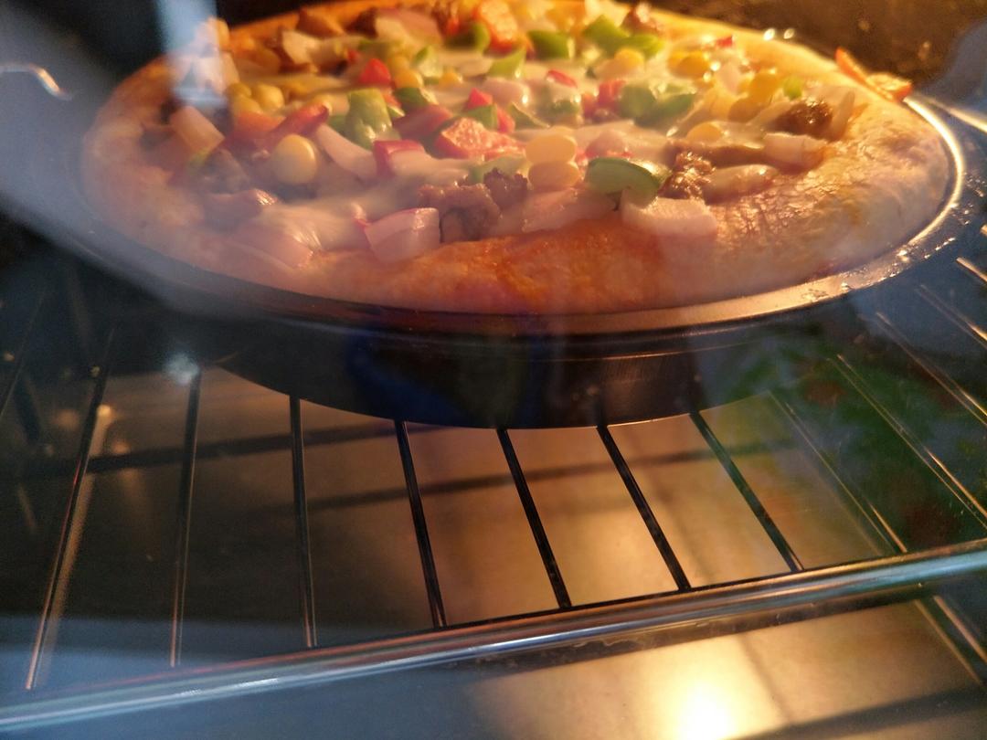 8寸纯手工什锦披萨