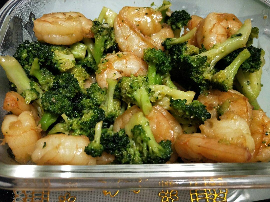 虾仁炒西兰花