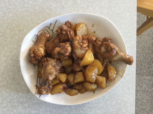 红烧土豆炖鸡腿