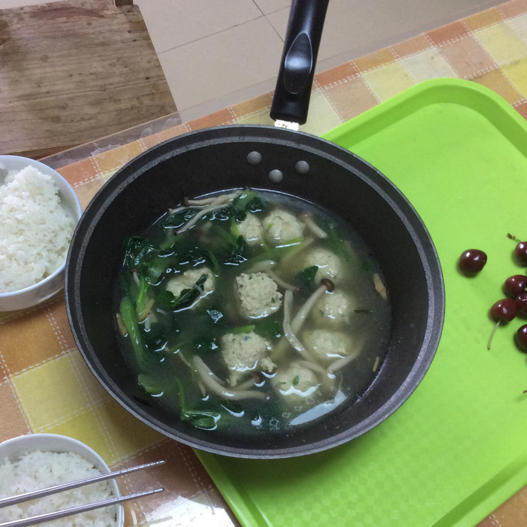 小白菜丸子汤