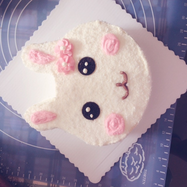 椰蓉小兔子奶油蛋糕