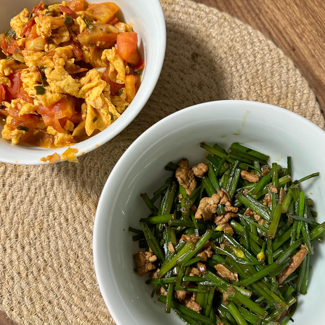 韭菜花炒肉