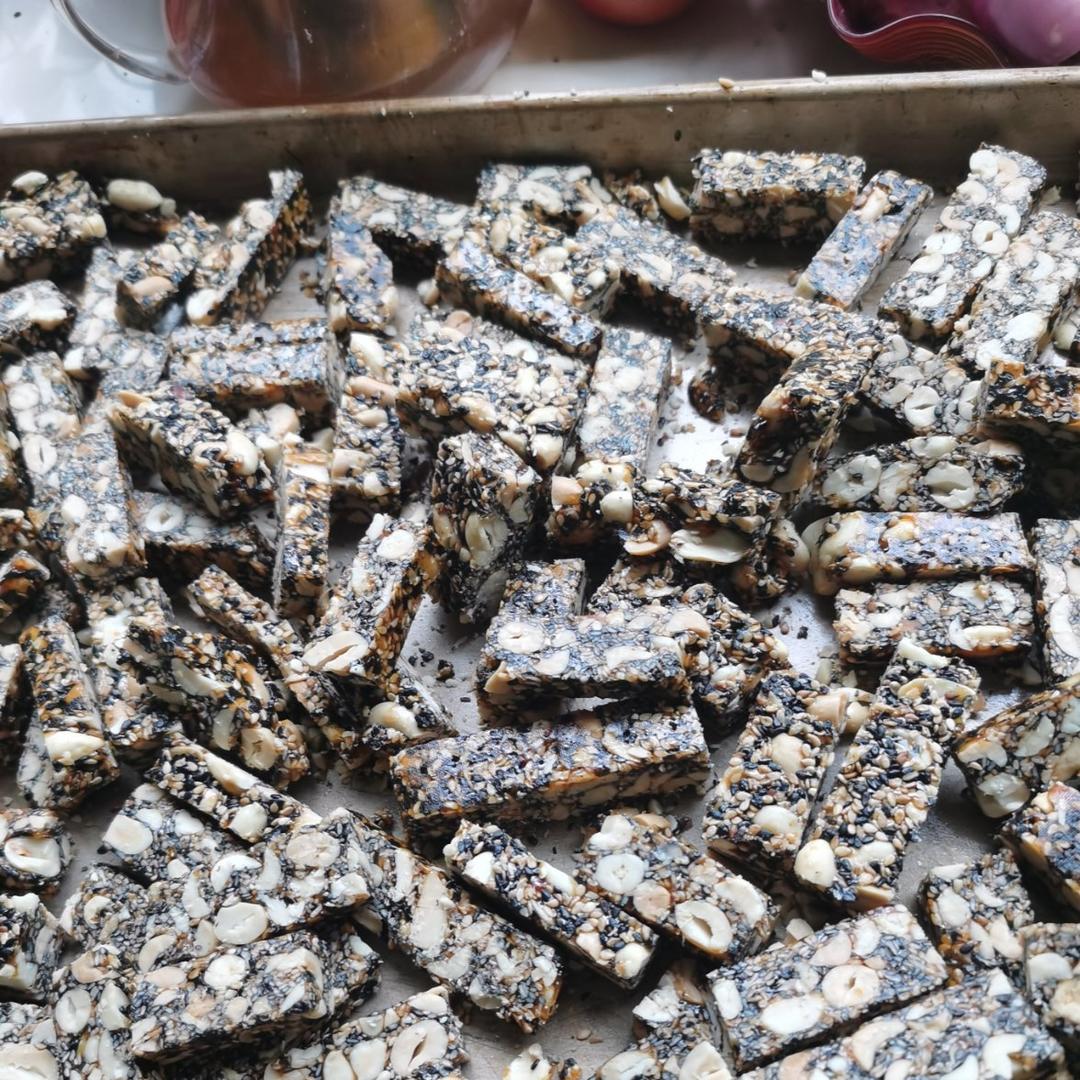 芝麻花生糖（老味道低糖款，步骤详细）