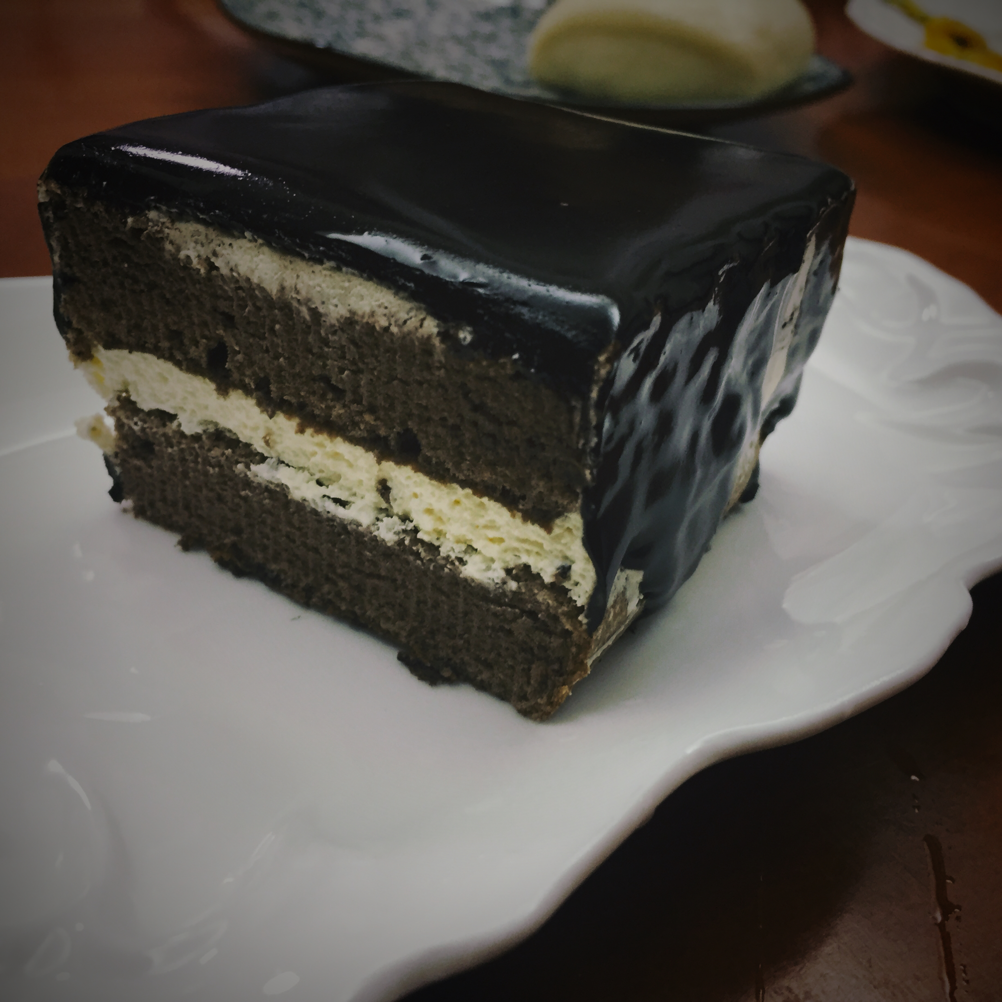 巧克力镜面淋酱<熊谷裕子>--让甜点穿上光泽亮丽的淋面外衣