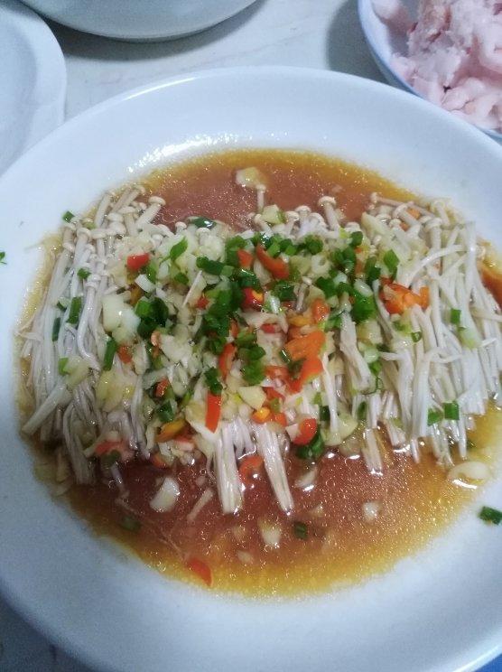 蒜蓉蒸金针菇