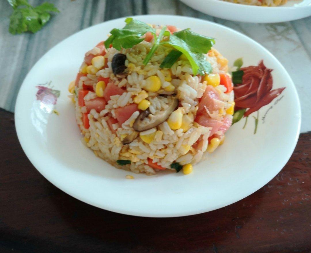 时蔬鸡蛋炒饭（简单快手，宝宝爱吃）
