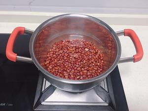 红豆年糕汤的做法 步骤2