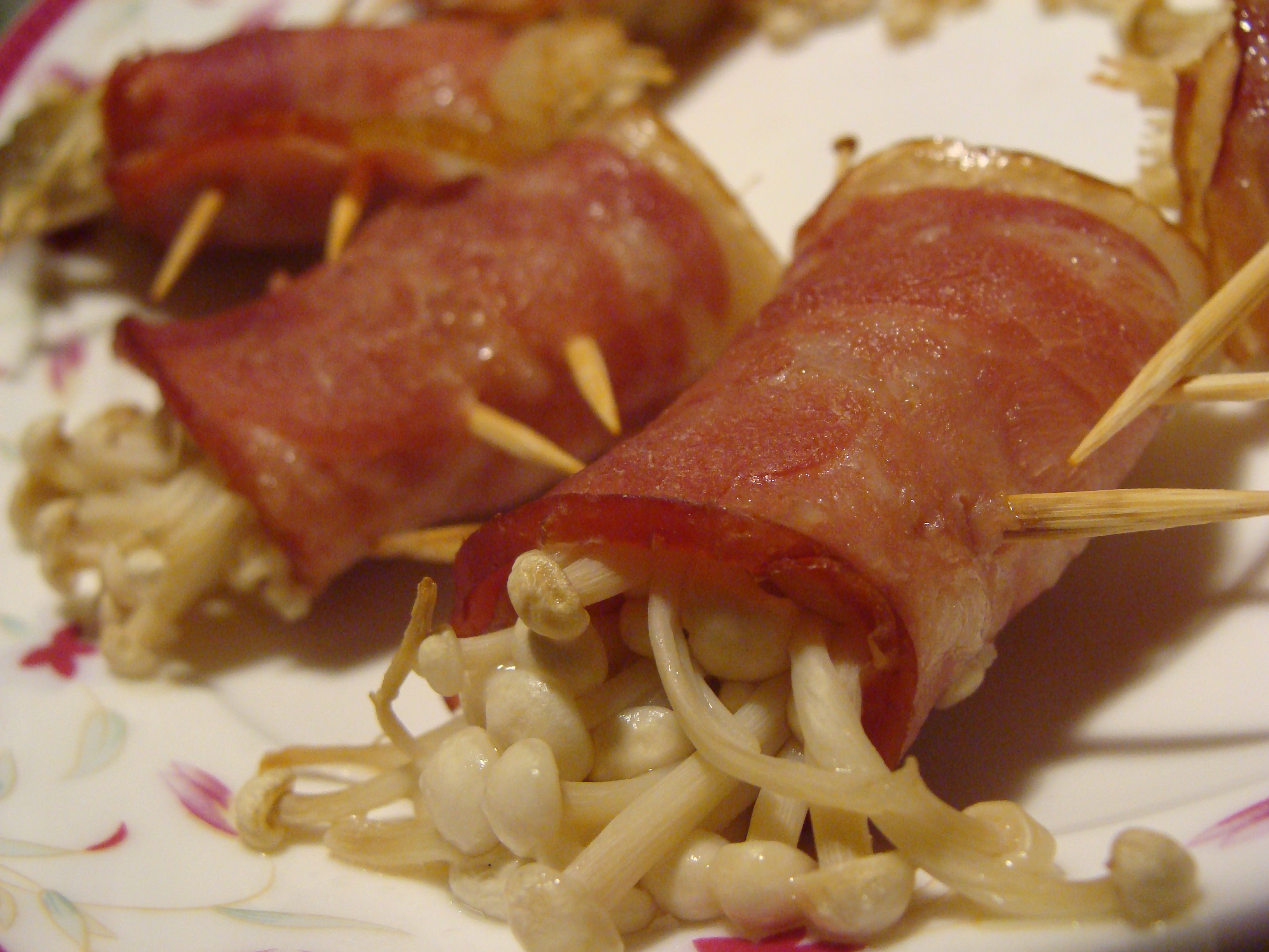 香烤培根金针菇卷