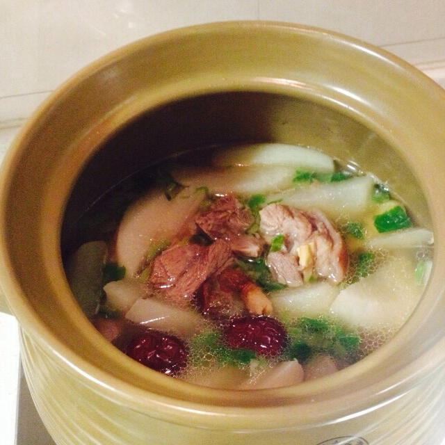 羊肉炖白萝卜