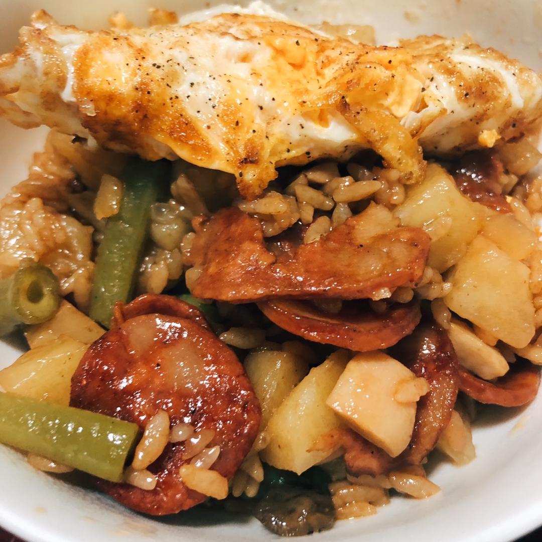 电饭锅版香菇腊肠饭