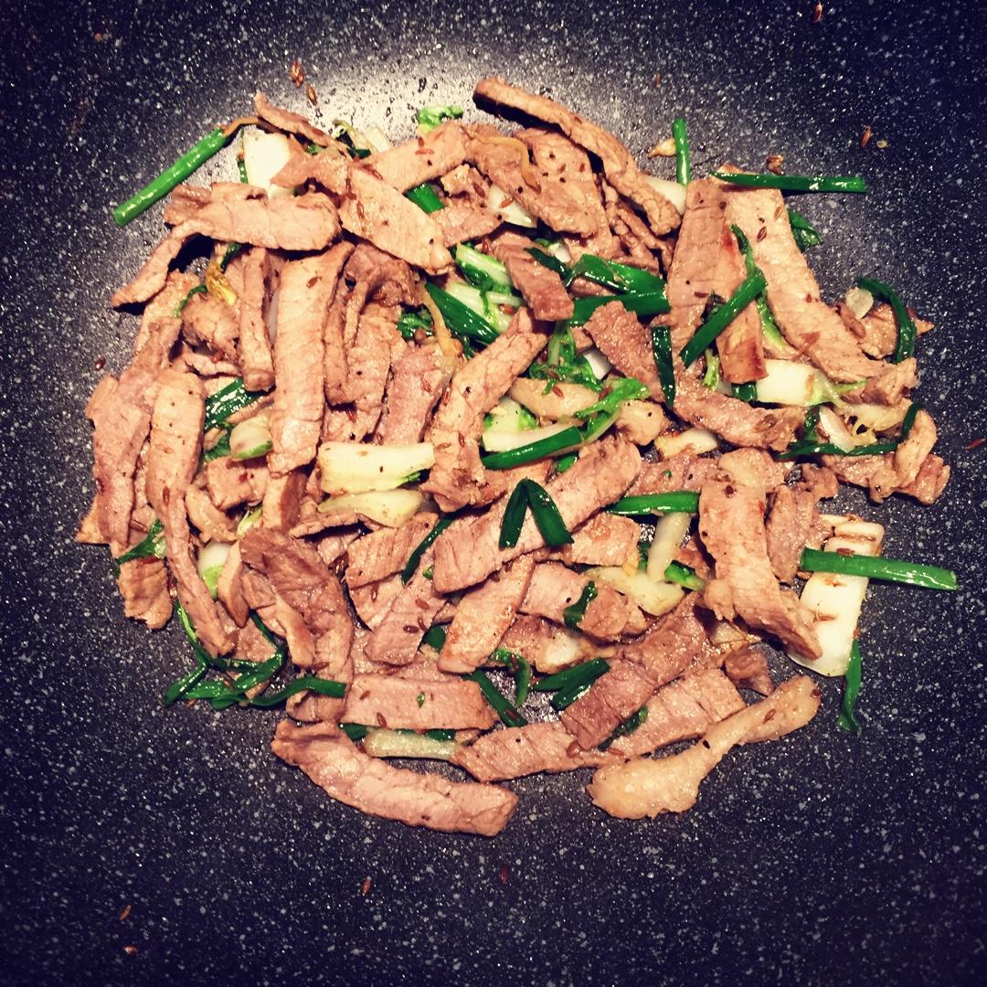 葱爆肉片