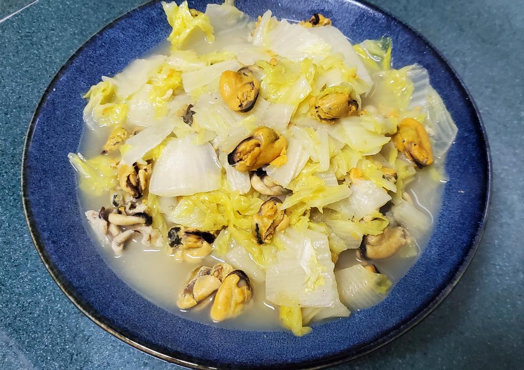 超级简单的海虹肉豆腐炖白菜