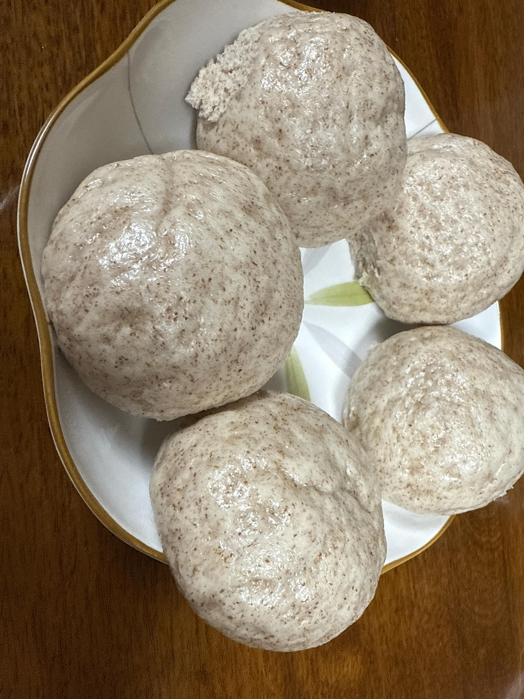 无油无糖松软的全麦馒头