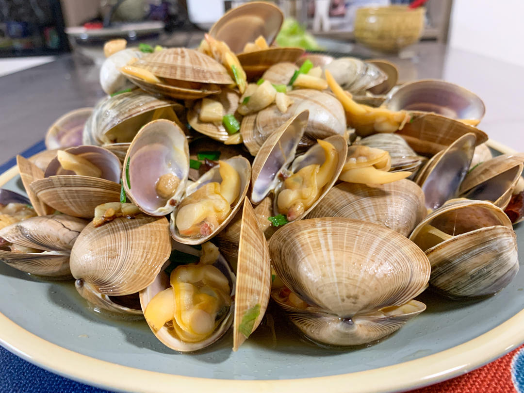 mesilog做的酒蒸蛤蜊深夜食堂