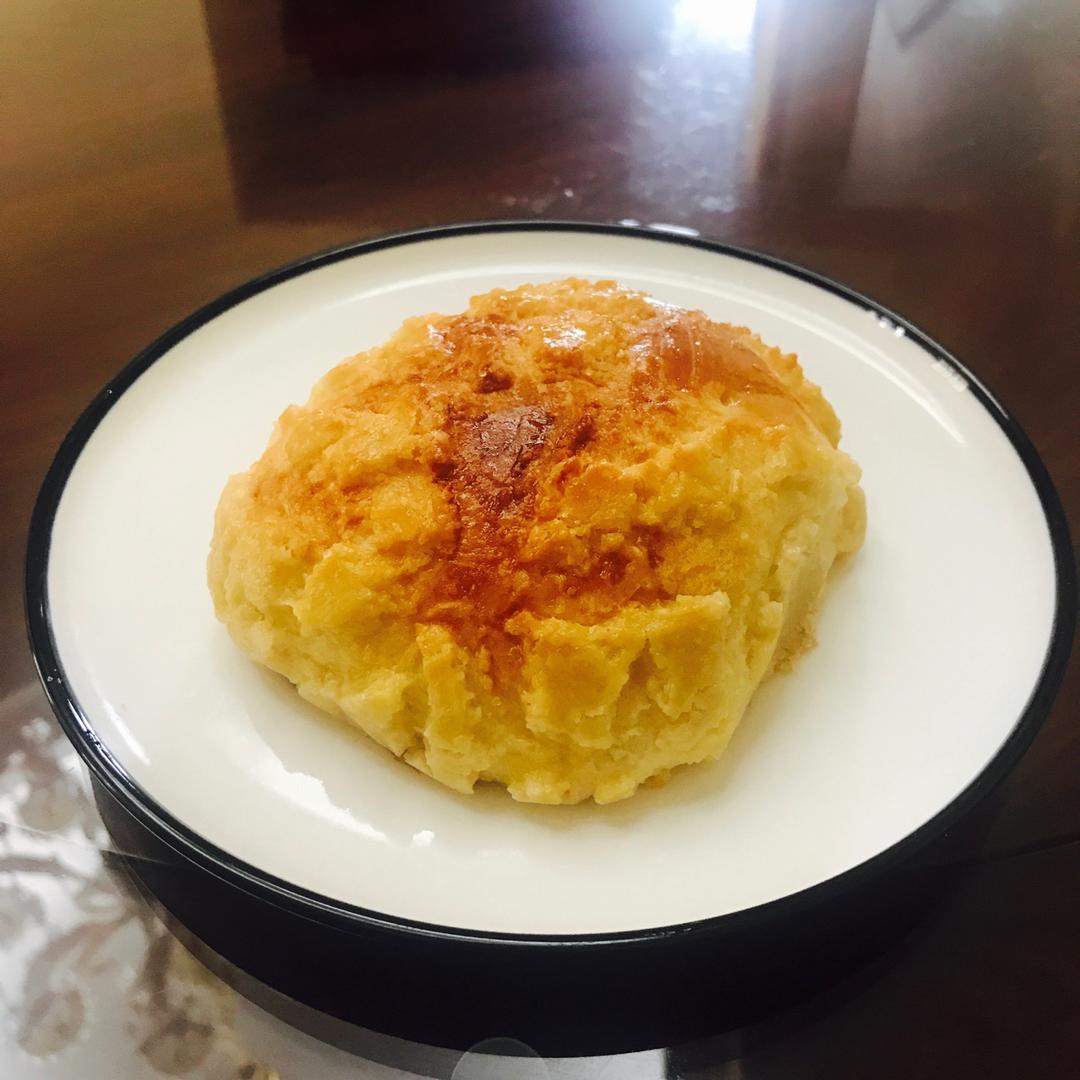 典型港式菠萝包